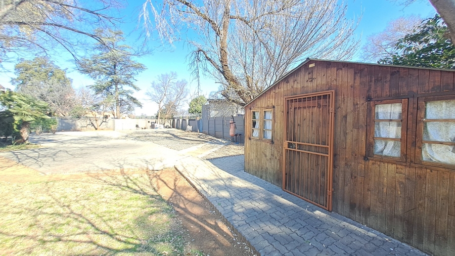 16 Bedroom Property for Sale in Universitas Free State